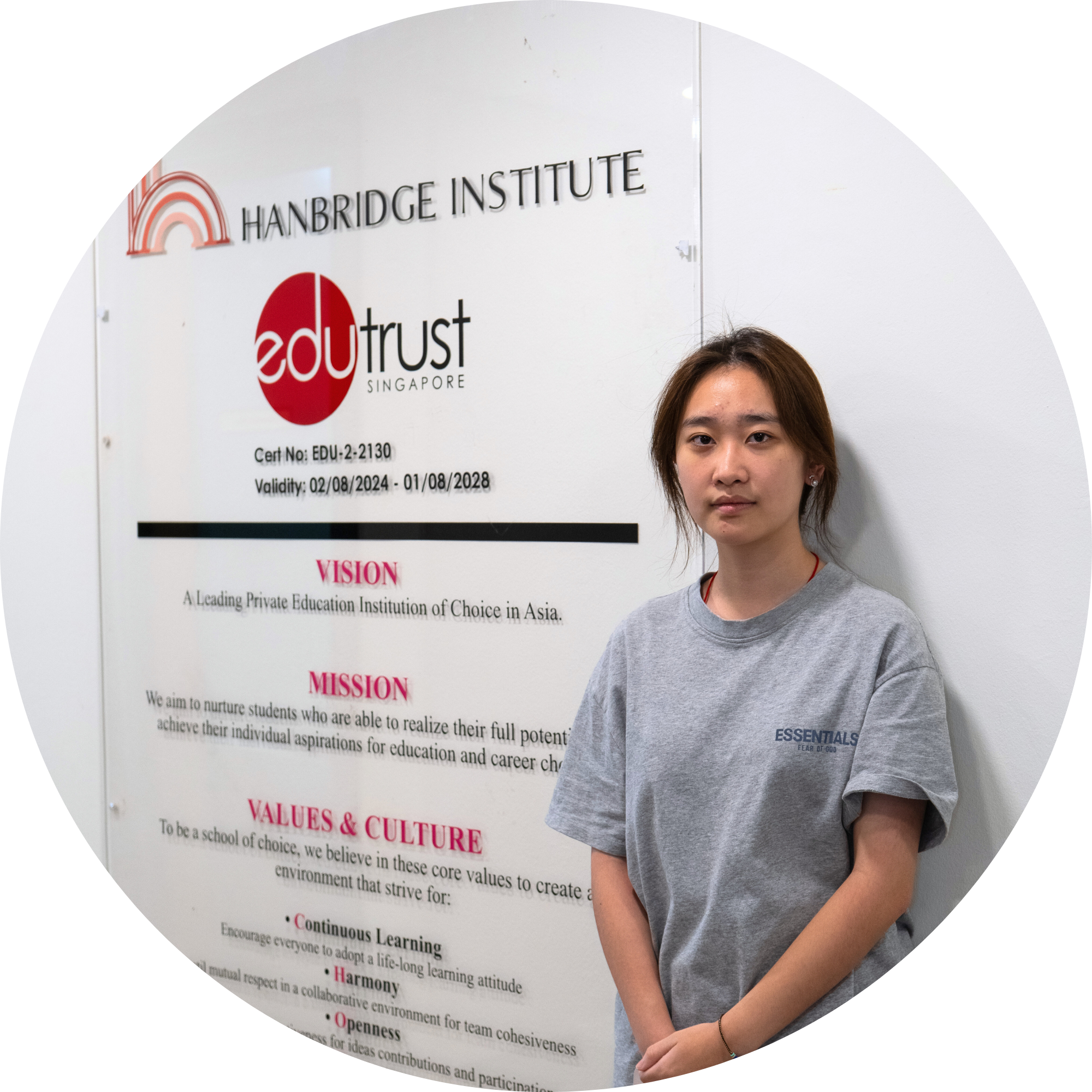 Chinese student Mi Jiayi shares her AEIS experience at Hanbridge Institute