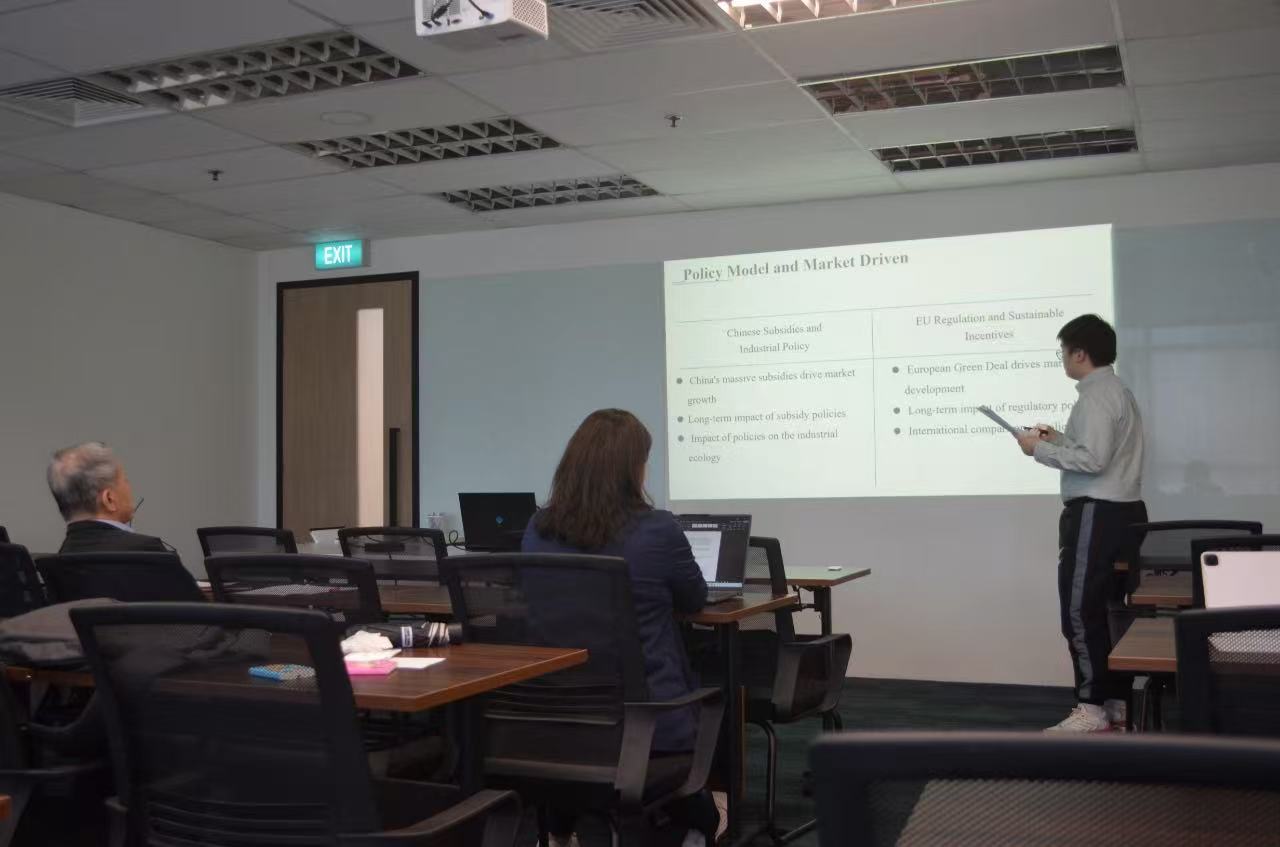 Linye presenting coursework in English