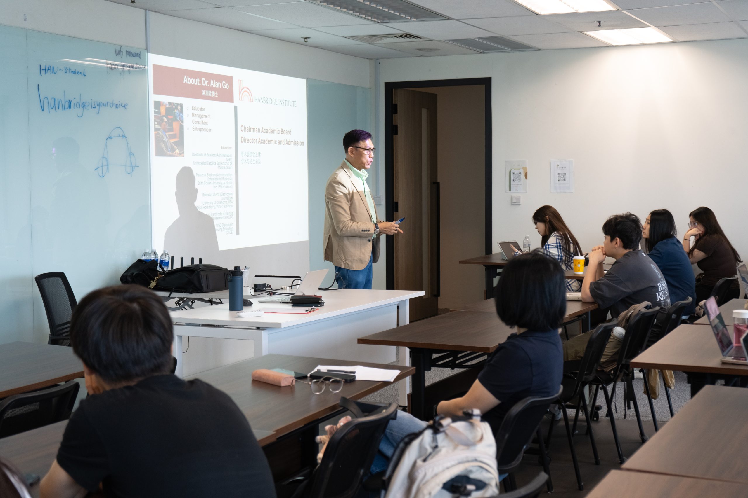 Dr Alan Go Teaching the Higher Education Students